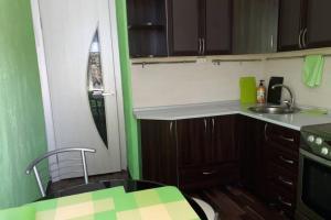 Levoberezhnaya metro station, exhibition center