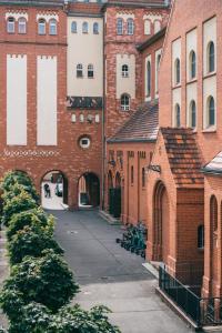 Three Little Pigs Hostel - Your Berlin Castle