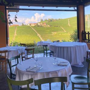 Panoramic Villa Garassino - country rooms and fine restaurant
