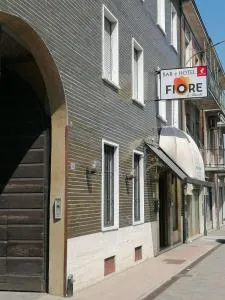 HOTEL FIORE & Fiocchi - Vigolzone