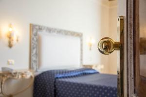 Double or Twin Room room in Villa Isabella