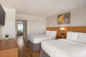 Two-Bedroom Suite with Kitchen - Non-Smoking room in Radisson Hotel Panama City Beach - Oceanfront