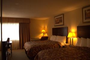 Standard Queen Room with Two Queen Beds - Smoking room in Rodeway Inn & Suites Bradley Airport