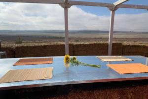 Casita de campo con vistas a una laguna