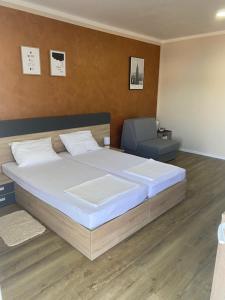 Danubiana Apartments 7-8