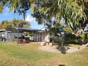 Just Chillin - Dandaragan