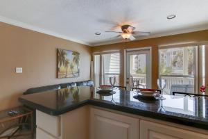 Seascape 2105 Hotel Room