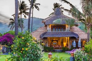 Life in Amed Beach Hotel