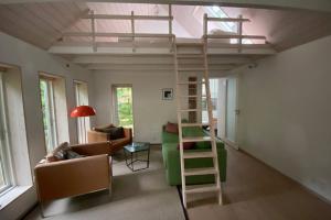 Oak Cottage near Rønne & Beach