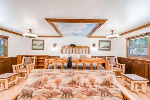 Bears Palace at Big Bear - Swim Spa - Games - Central Luxe Chalet Retreat