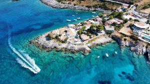 Floreika Studio By The Sea