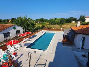 House Lucija Family apartments for max 6 persons with pool in Poreč