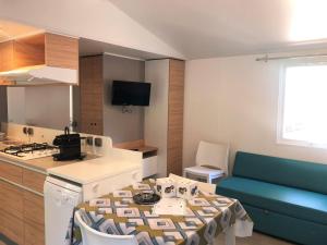 Complexes hoteliers Camping La Pinede : photos des chambres