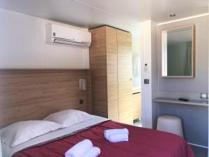Complexes hoteliers Camping La Pinede : photos des chambres