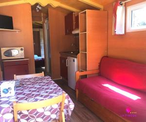 Complexes hoteliers Camping La Pinede : photos des chambres
