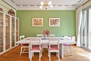 Stay U-nique Apartments Hospital Clinic