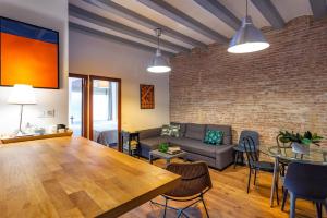 Stay U-nique Apartments Parlament