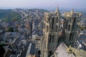 Appartements Laon : « Suite privee au pied de la Cathedrale » : photos des chambres