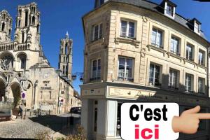 Appartements Laon : « Suite privee au pied de la Cathedrale » : photos des chambres