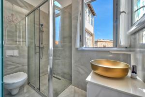 Collins Amethyst Center