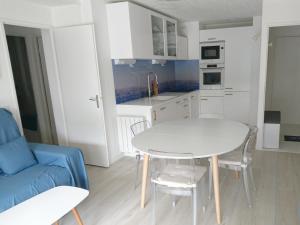 Appartement dans résidence avec piscine pour 6