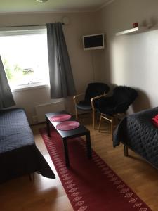 Lyngenfjord, Frøyas hus