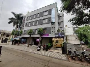 Hotel Blue Bells - Mhow