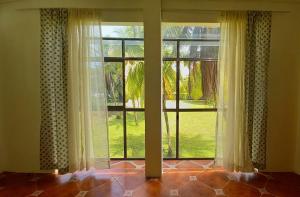 Hotel Pura Natura Beachfront Tortuguero