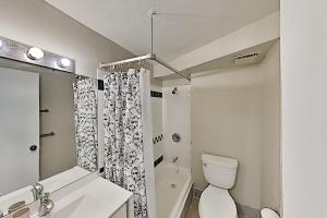 Hawaiian Monarch 916 condo