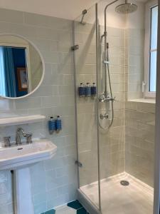 Hotels Hotel Le Saint Christophe : photos des chambres