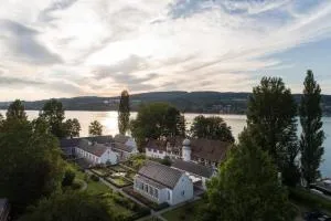 费尔德巴赫喜百樂酒店 - Salenstein