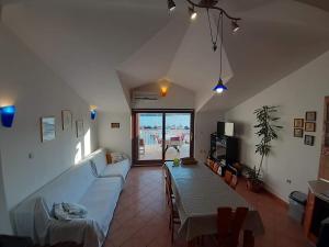 Apartments Nera Tisno