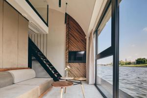 New Port Apartments on the River