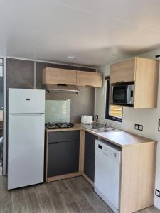 Campings Mobil Home XXL2 4 chambres - Camping Bordeaux Lac : photos des chambres