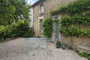 Bienvenue au Barail, maison en pleine nature - Saint-Cyr-des-Gâts