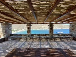 Waterfront Villa - Spathi 