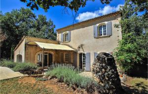 Maisons de vacances Stunning Home In Apt With 4 Bedrooms, Wifi And Outdoor Swimming Pool : photos des chambres