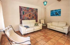 Maisons de vacances Stunning Home In Apt With 4 Bedrooms, Wifi And Outdoor Swimming Pool : photos des chambres