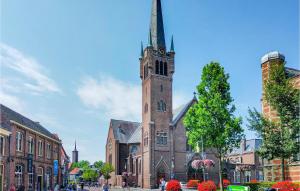 3 Bedroom Nice Home In Heinkenszand