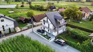 Studio Apartmani BISER 1, 2, 3 Deluxe