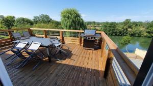 Maisons de vacances Gite La Terrasse du Loir a 2km du Zoo de la Fleche : photos des chambres