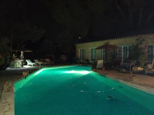 Maisons de vacances Gites Climatises Piscine Chauffee La Balancelle : photos des chambres