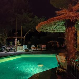 Maisons de vacances Gites Climatises Piscine Chauffee La Balancelle : photos des chambres