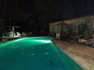 Maisons de vacances Gites Climatises Piscine Chauffee La Balancelle : photos des chambres