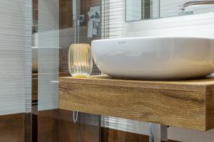 Club 57 Imperial Rooms img55