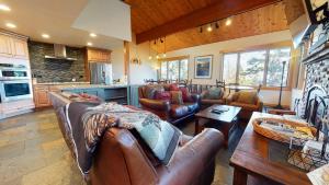 Bridges Townhome #15 Condo