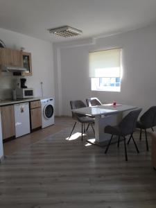 Апартамент Евксиновград, една спалня - безплатен паркинг, Варна