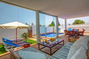 MARIA DEL RISCO by Buenavilla