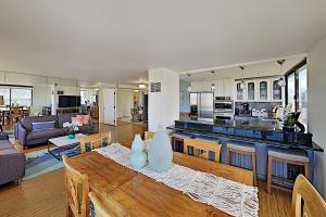 Hawaiian Monarch 203 condo