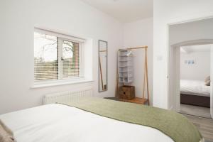 The Parlour - The Cottages at Blackadon Farm
